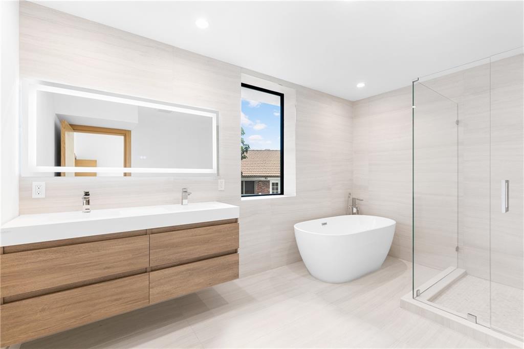 BEACHWAY HEIGHTS UNIT B - Residential