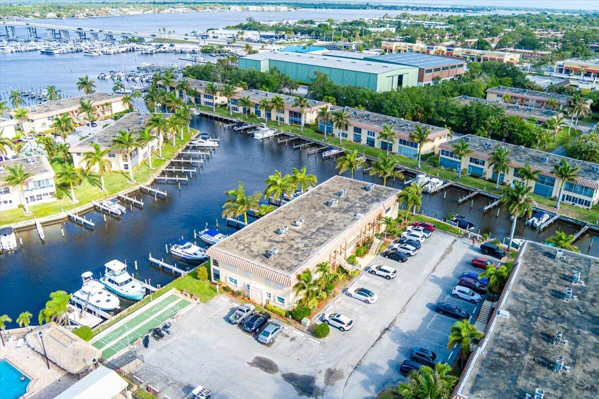 DE LA BAHIA CONDO - Residential