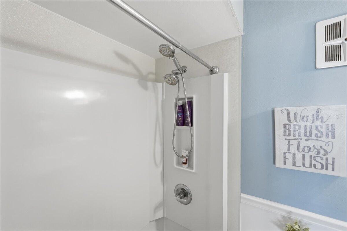 DE LA BAHIA CONDO - Residential