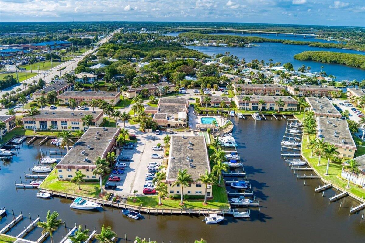 DE LA BAHIA CONDO - Residential