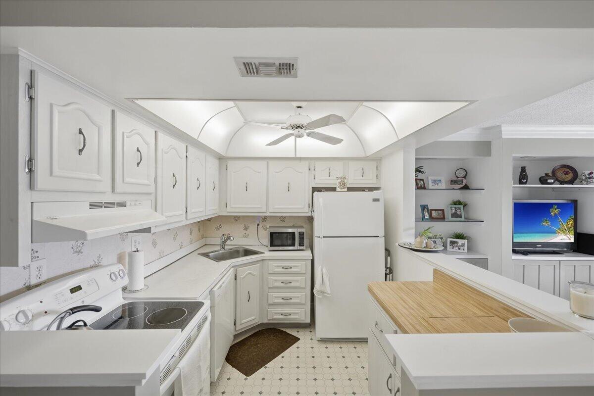 DE LA BAHIA CONDO - Residential