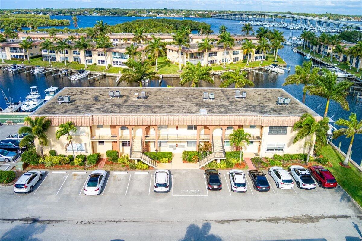 DE LA BAHIA CONDO - Residential