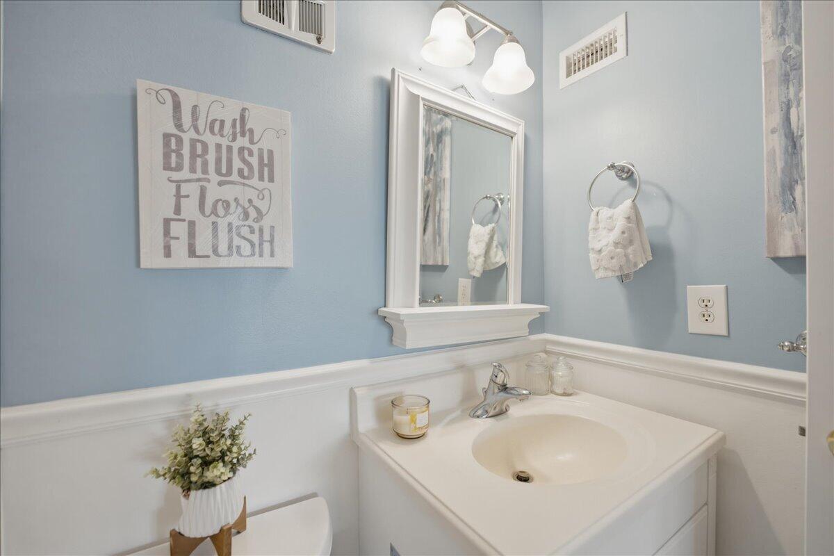 DE LA BAHIA CONDO - Residential