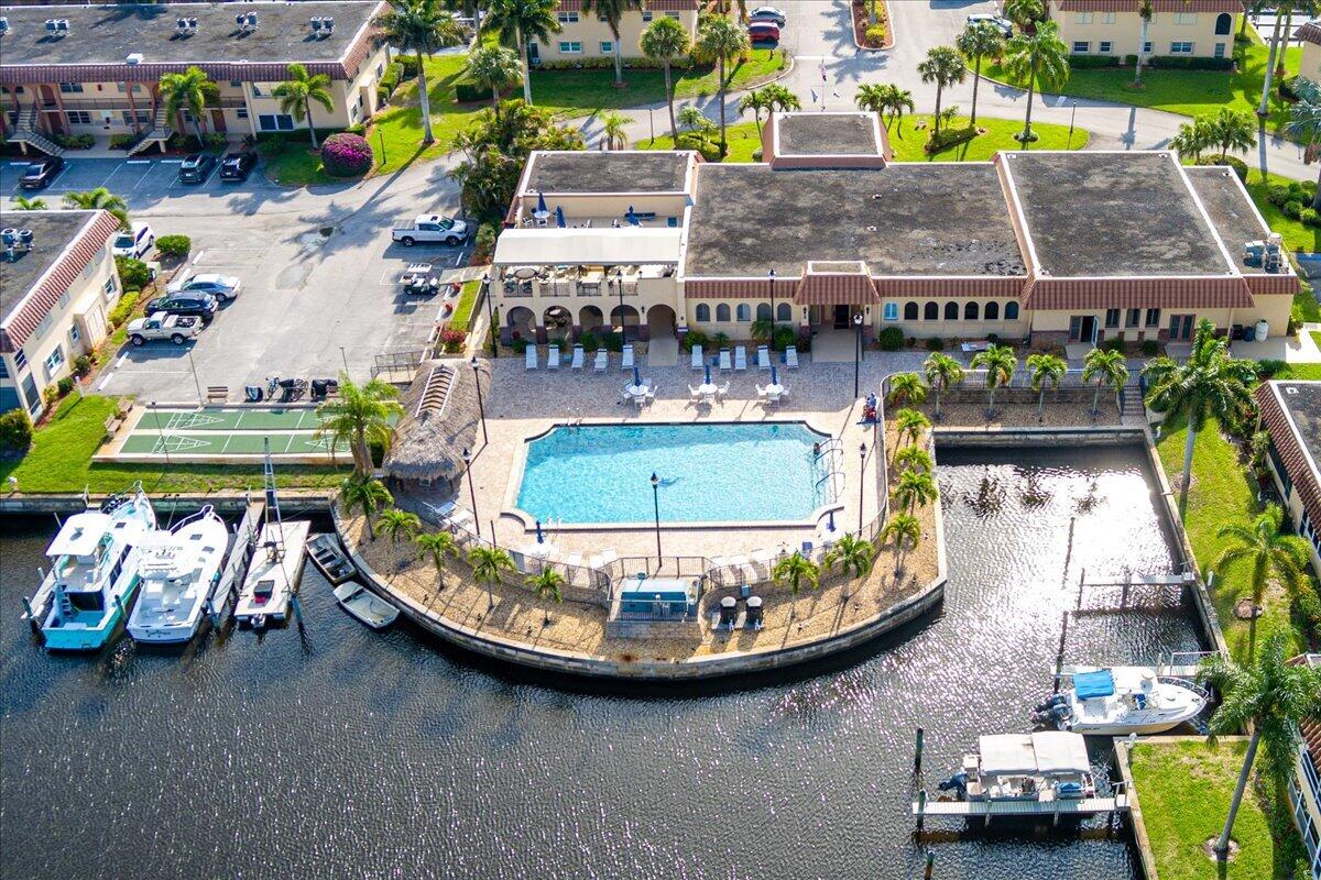 DE LA BAHIA CONDO - Residential