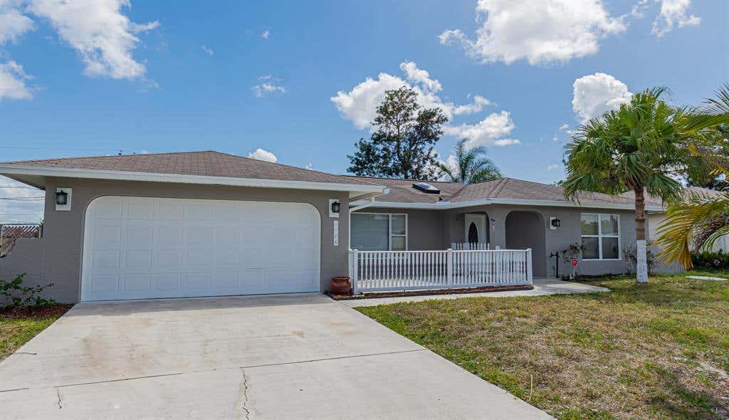 Photo of 1186 SW Janette Avenue, Port Saint Lucie, FL 34953 (MLS # R10789538)