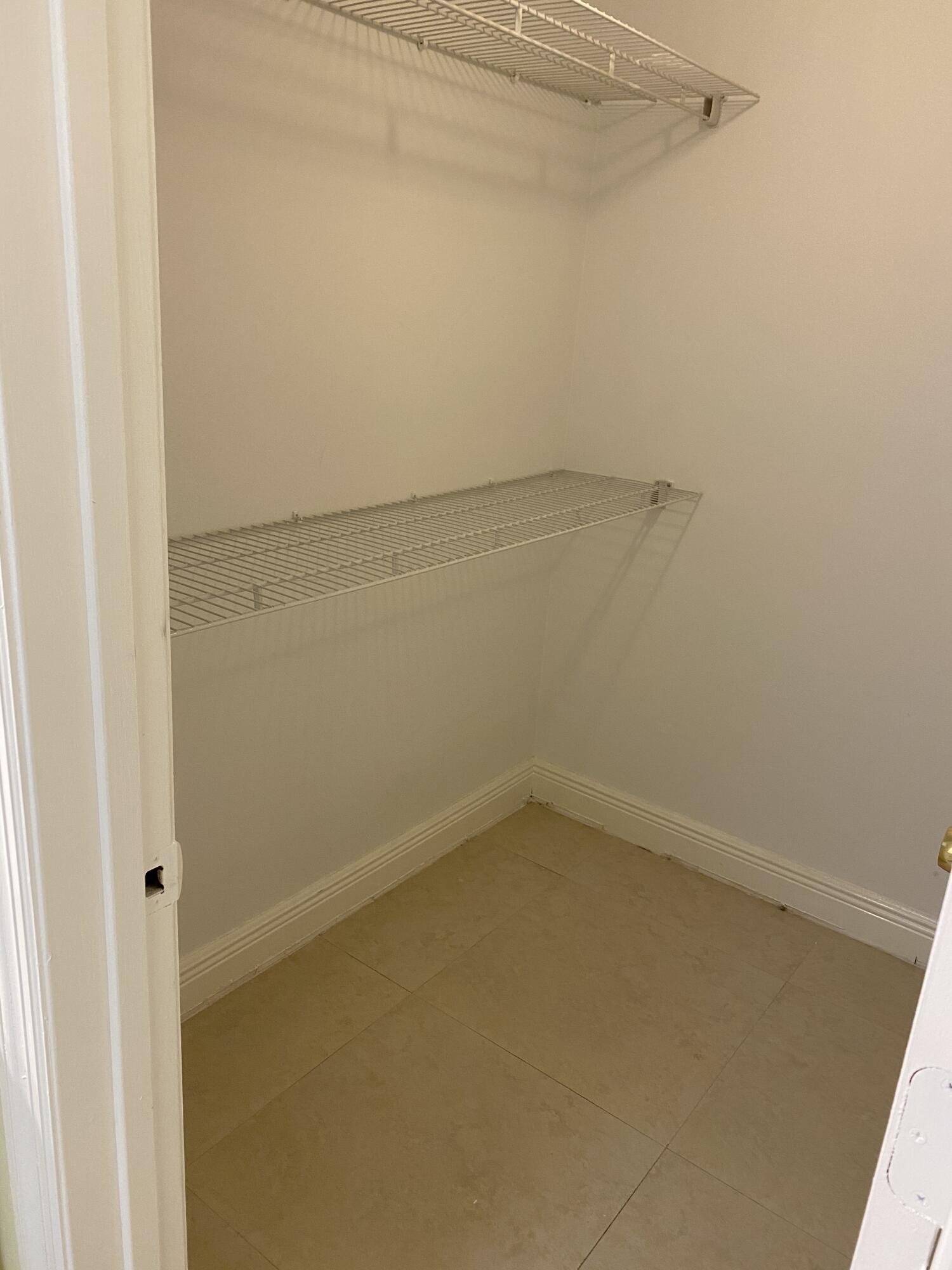 SPANISH OAKS CONDO - Residential Lease