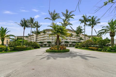 A home in Deerfield Beach