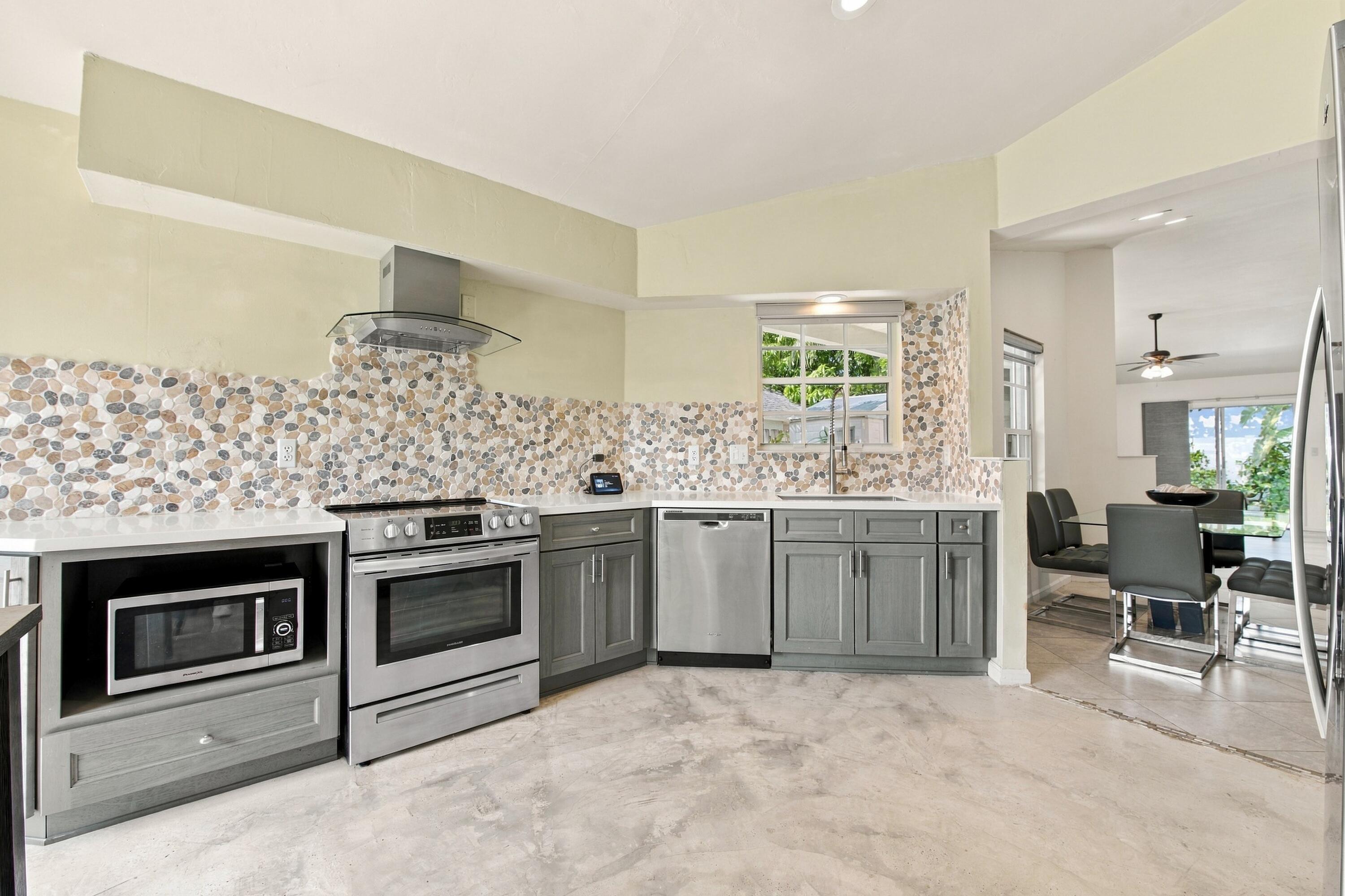 Properties 14 HEATHER TRACE Drive