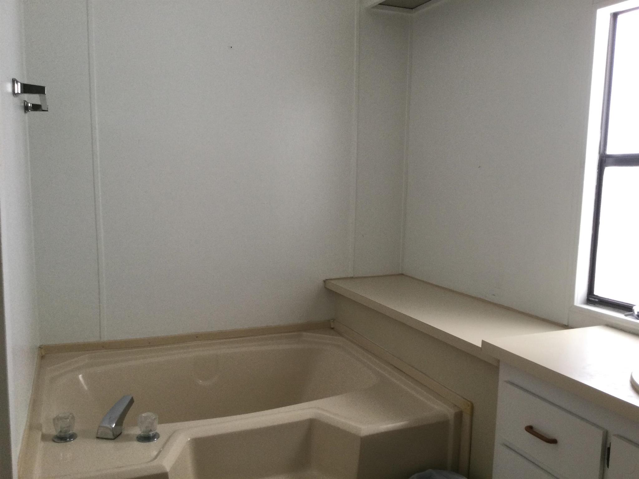 Spanish Lakes Leasehold E - Residential