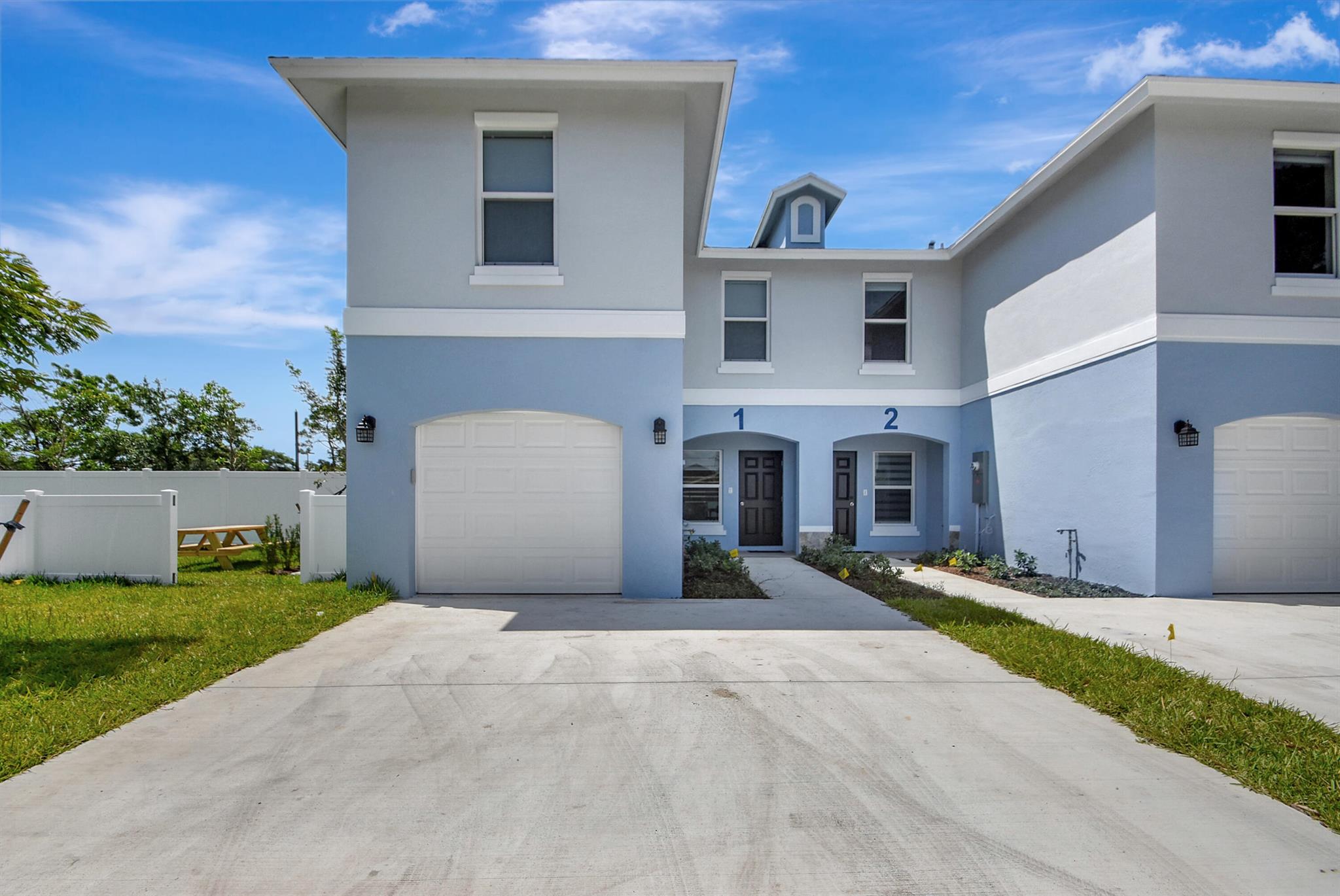PATIO COURT TOWNHOMES - Residential Lease