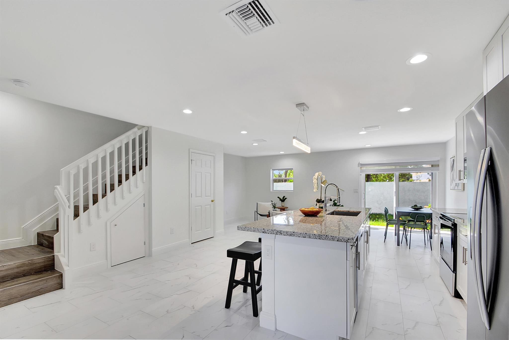 PATIO COURT TOWNHOMES - Residential Lease