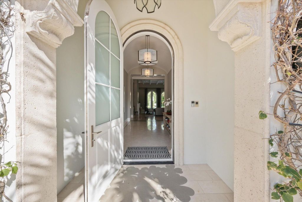 Photo of 231 Via Las Brisas, Palm Beach, FL 33480 (MLS # R11067949)