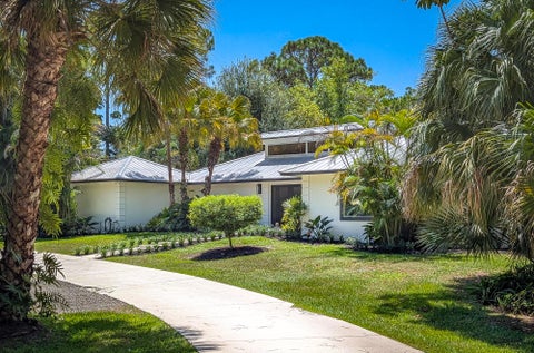 Photo of 8166 150th Court N, Palm Beach Gardens, FL 33418 (MLS # B26066463)