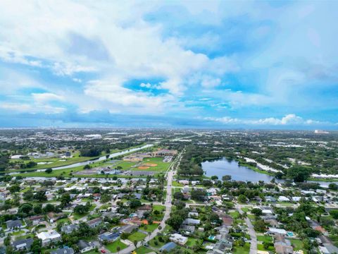 359 Garden Boulevard, Palm Beach Gardens, FL 33410 - #: R11129501