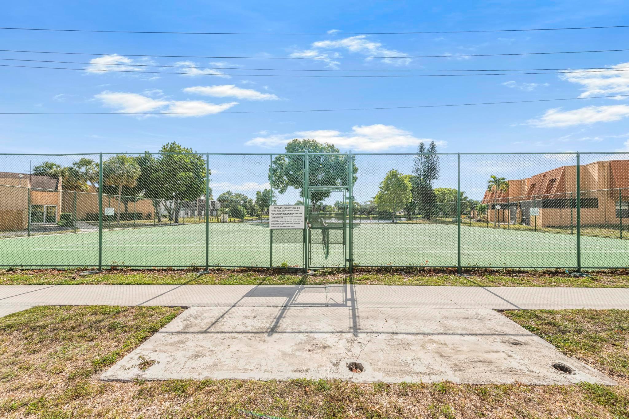 WESTVIEW CONDO 4 - Residential