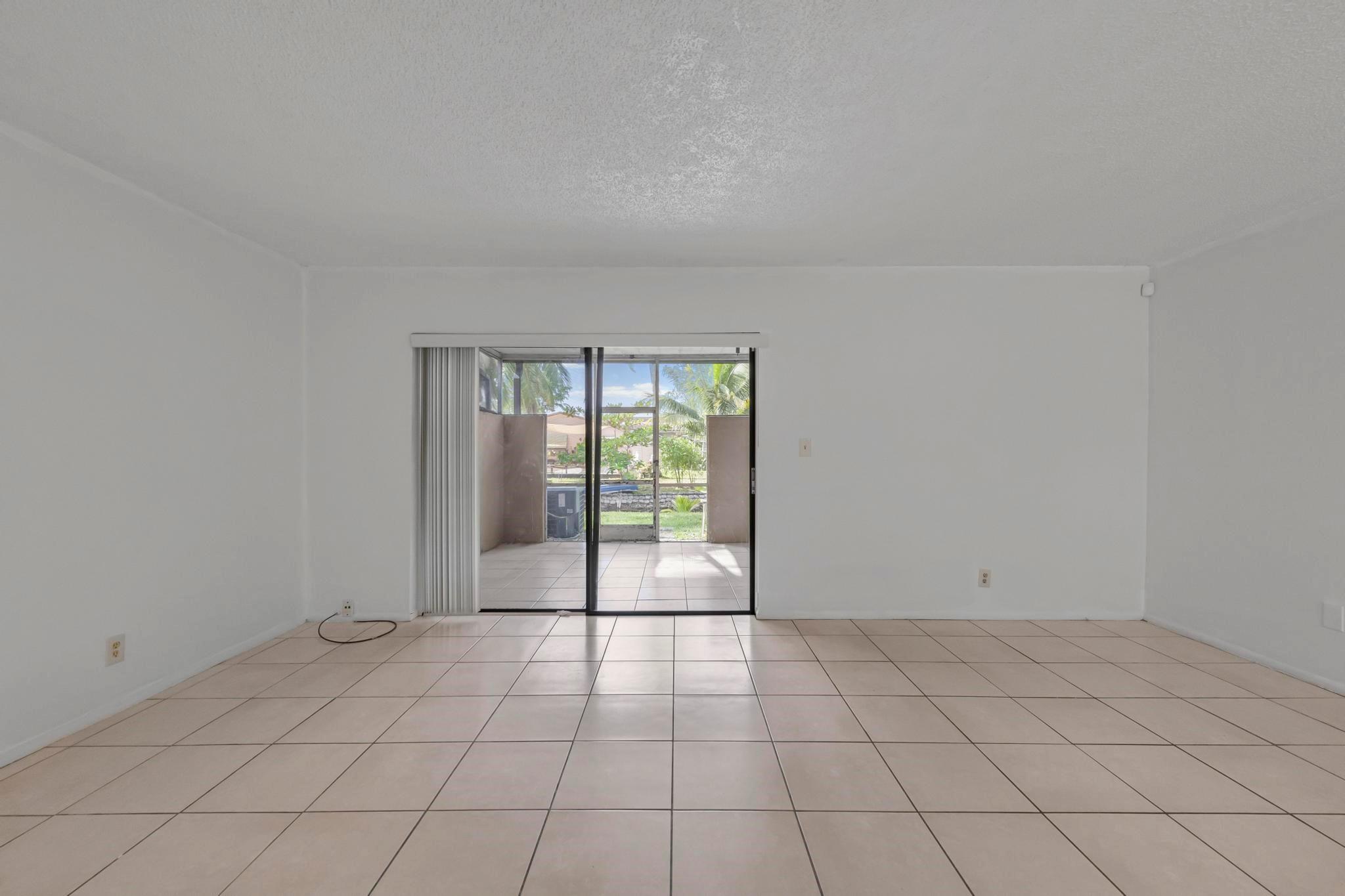 WESTVIEW CONDO 4 - Residential