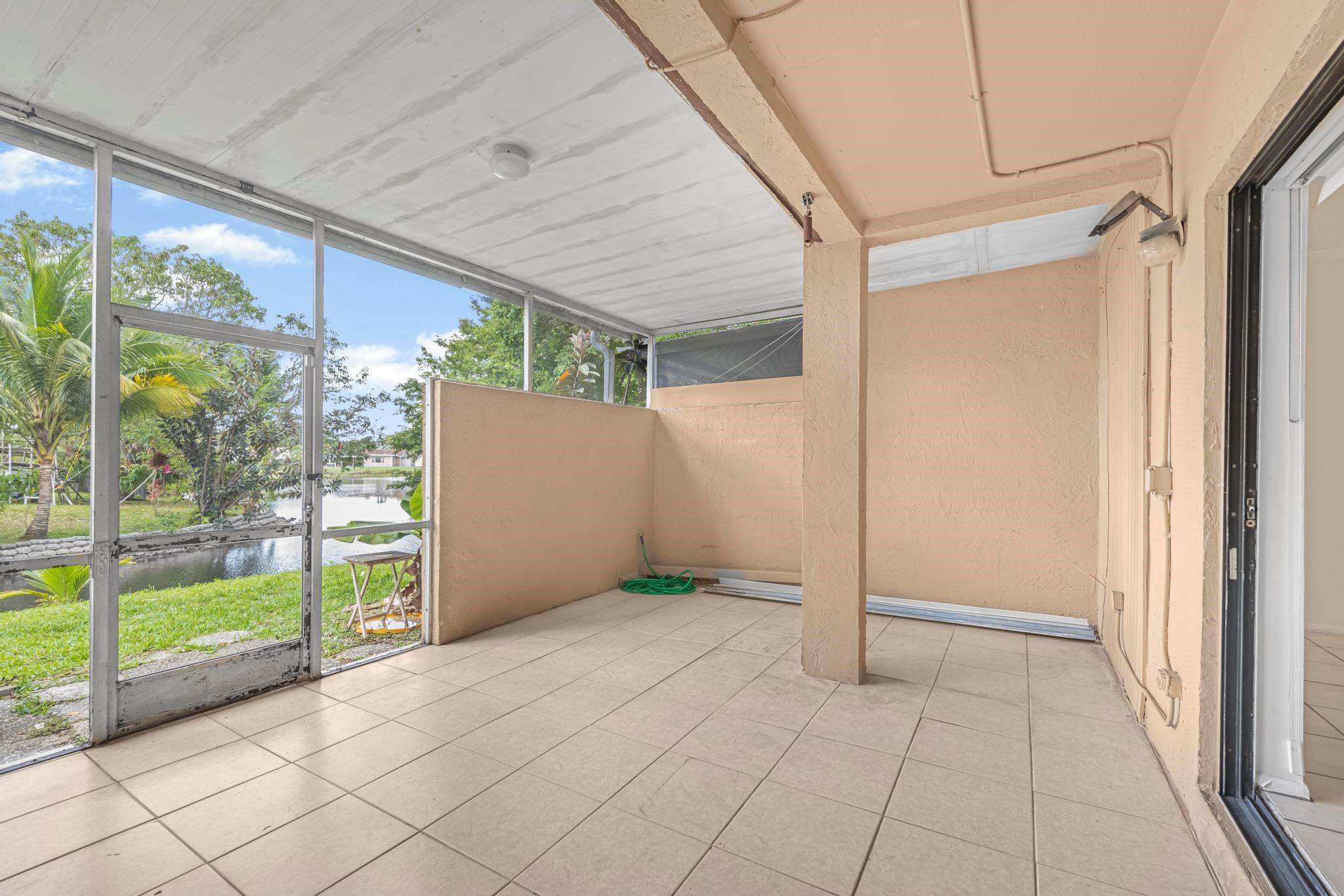 WESTVIEW CONDO 4 - Residential