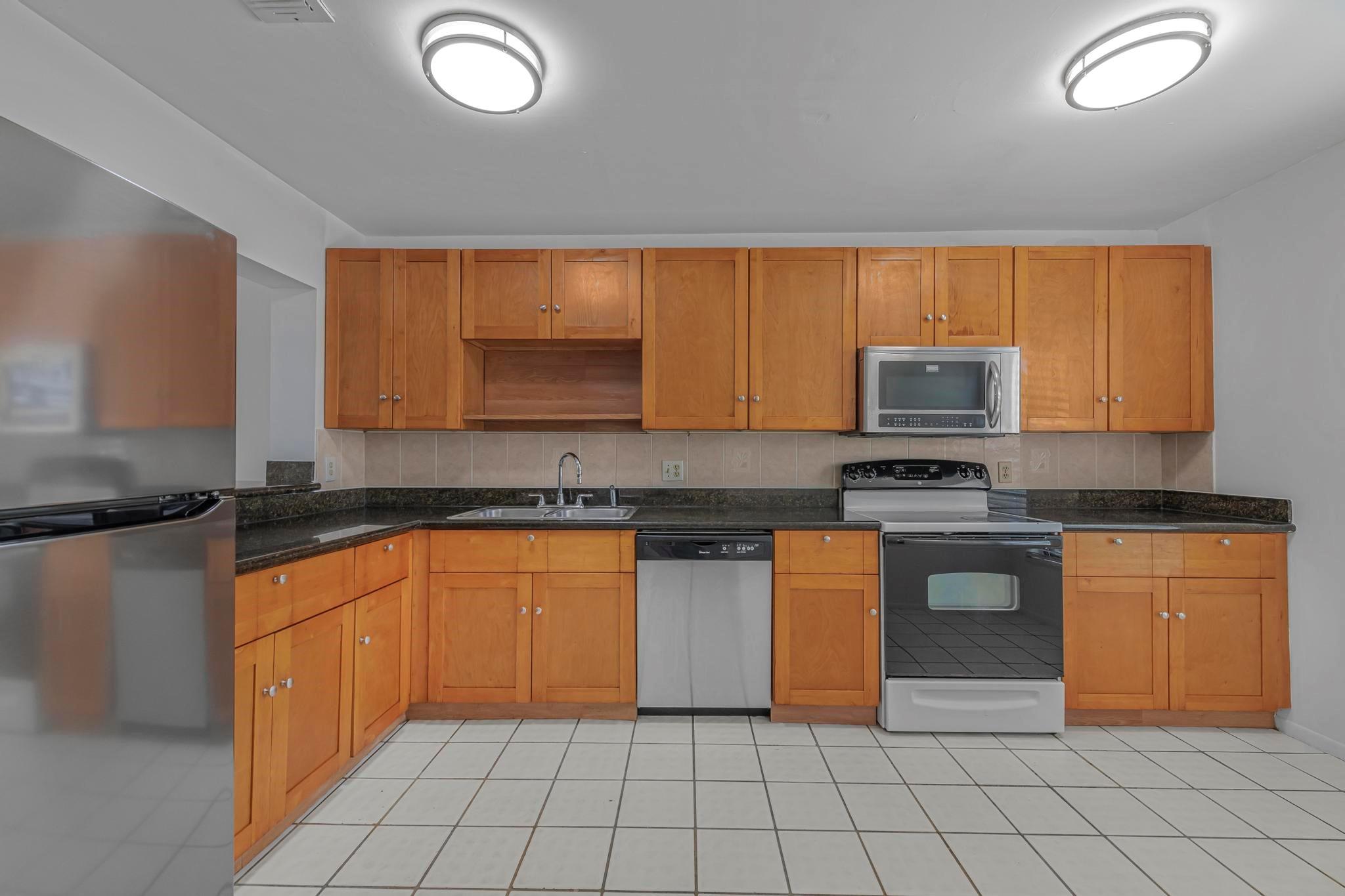 WESTVIEW CONDO 4 - Residential