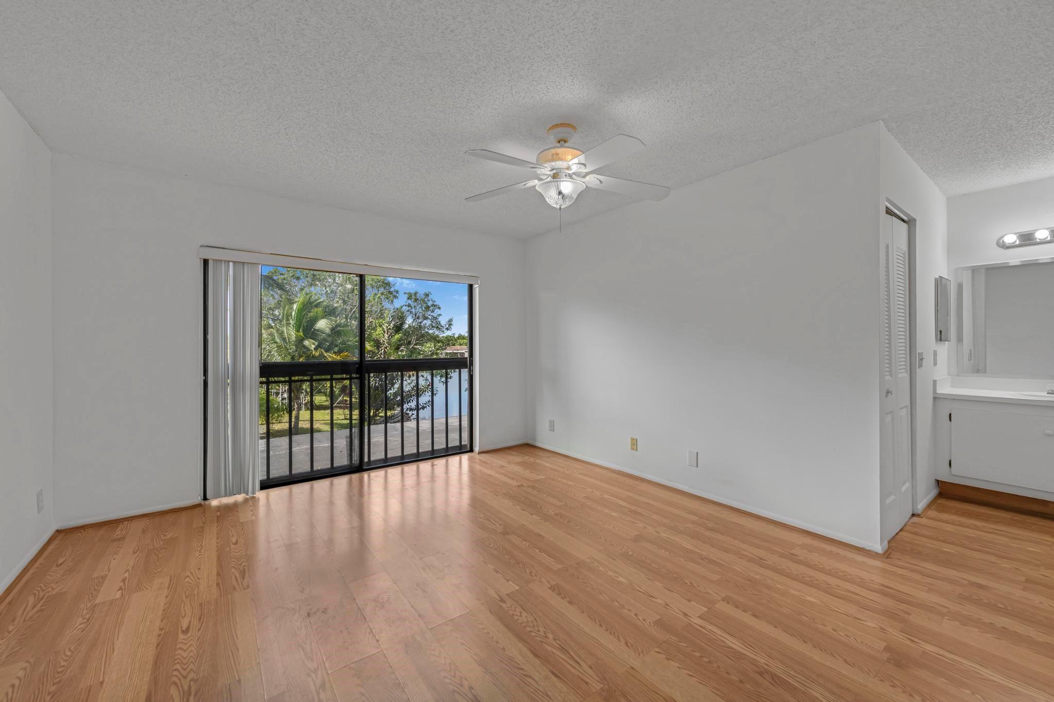 WESTVIEW CONDO 4 - Residential