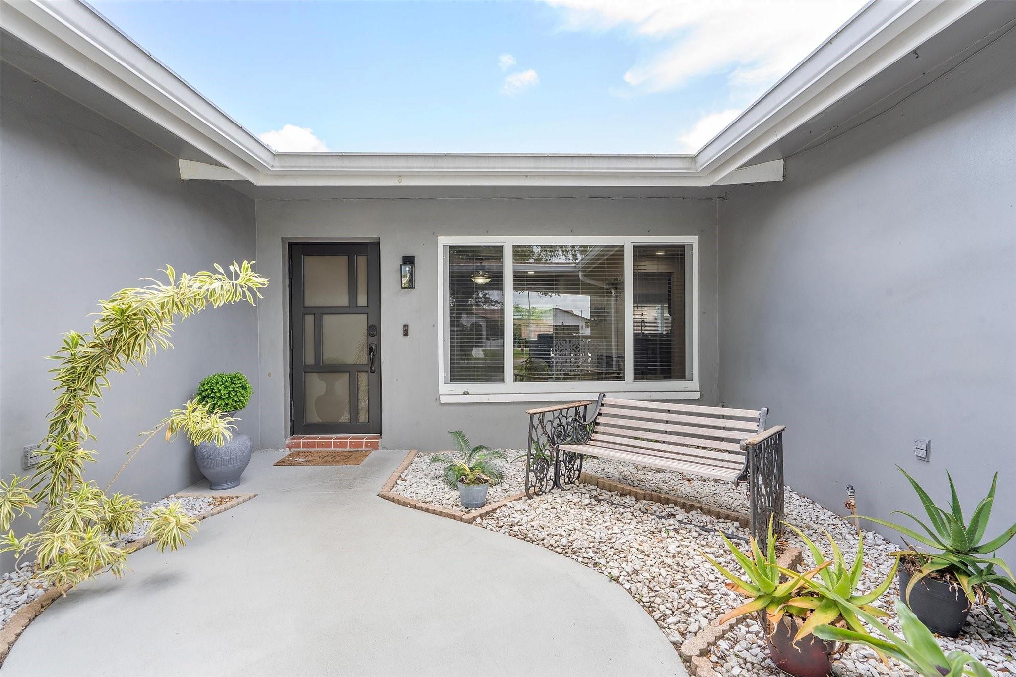 9440 NW 24th Pl