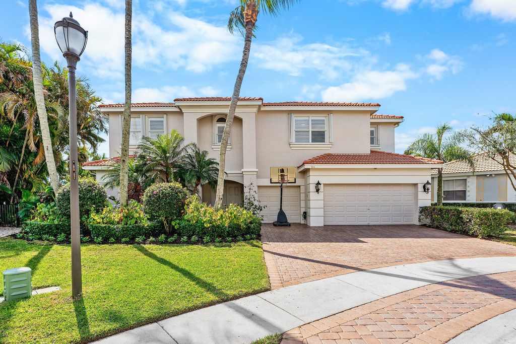 Photo of 114 La Vida Court, Palm Beach Gardens, FL 33418 (MLS # R11169001)