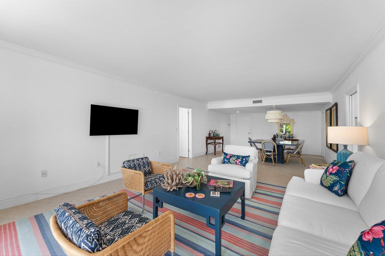 CARLYLE HOUSE CONDO - Residential Lease