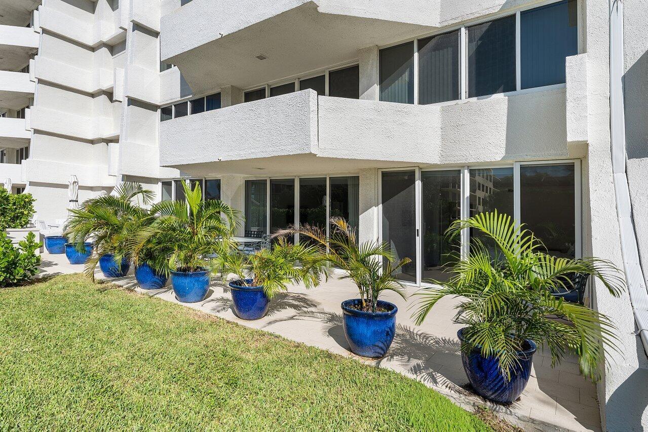 CARLYLE HOUSE CONDO - Residential Lease