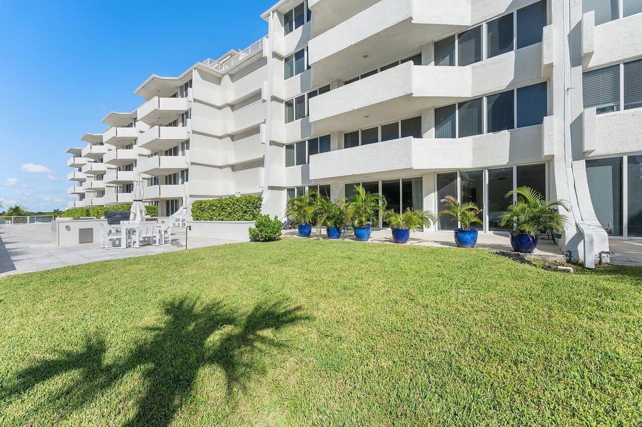 CARLYLE HOUSE CONDO - Residential Lease