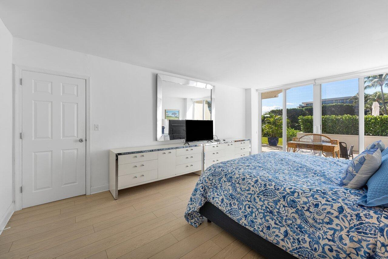 CARLYLE HOUSE CONDO - Residential Lease