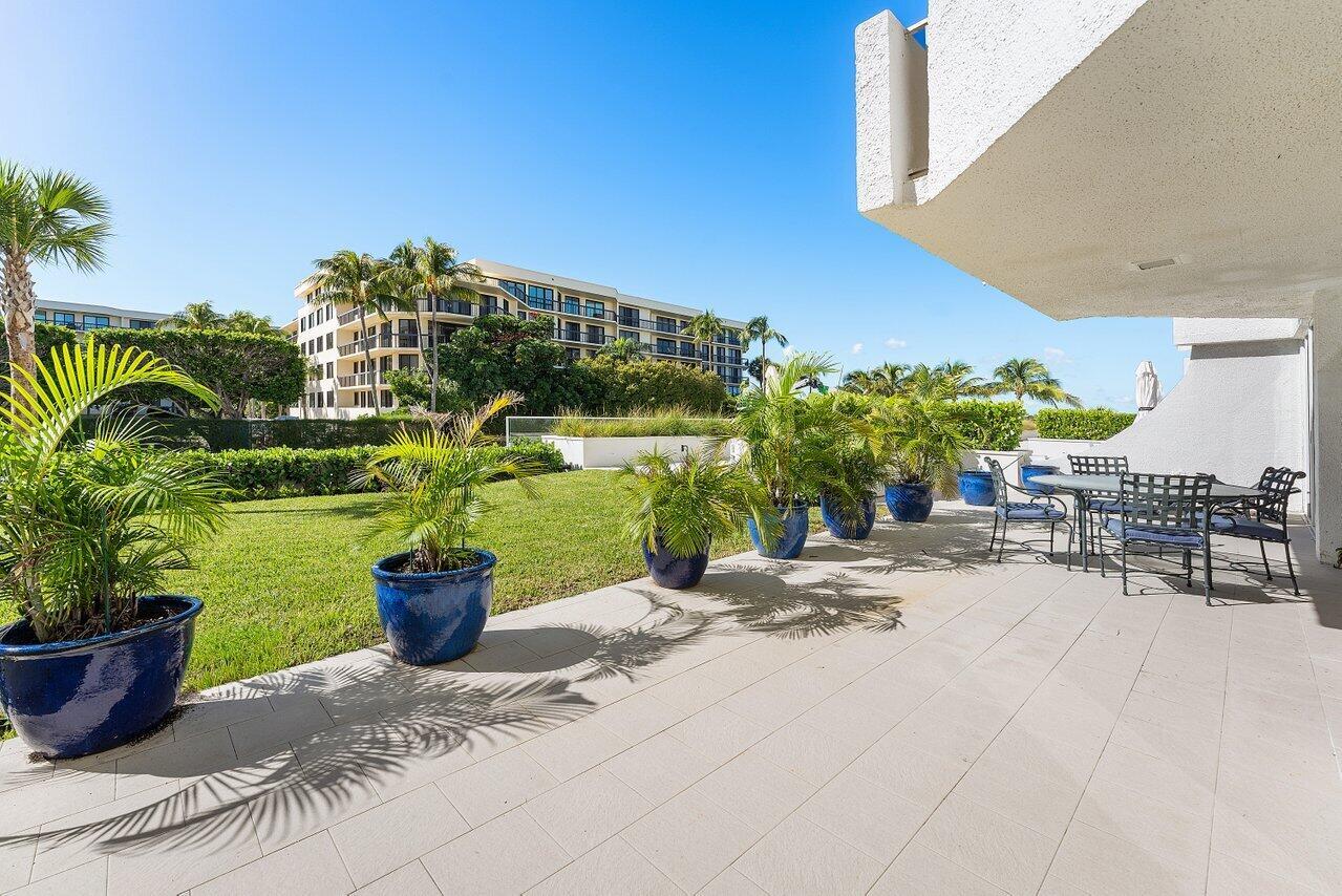 CARLYLE HOUSE CONDO - Residential Lease