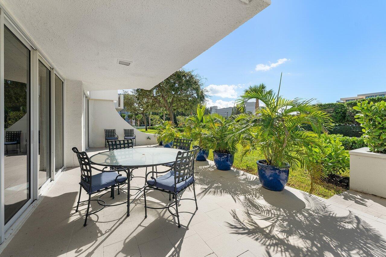 CARLYLE HOUSE CONDO - Residential Lease