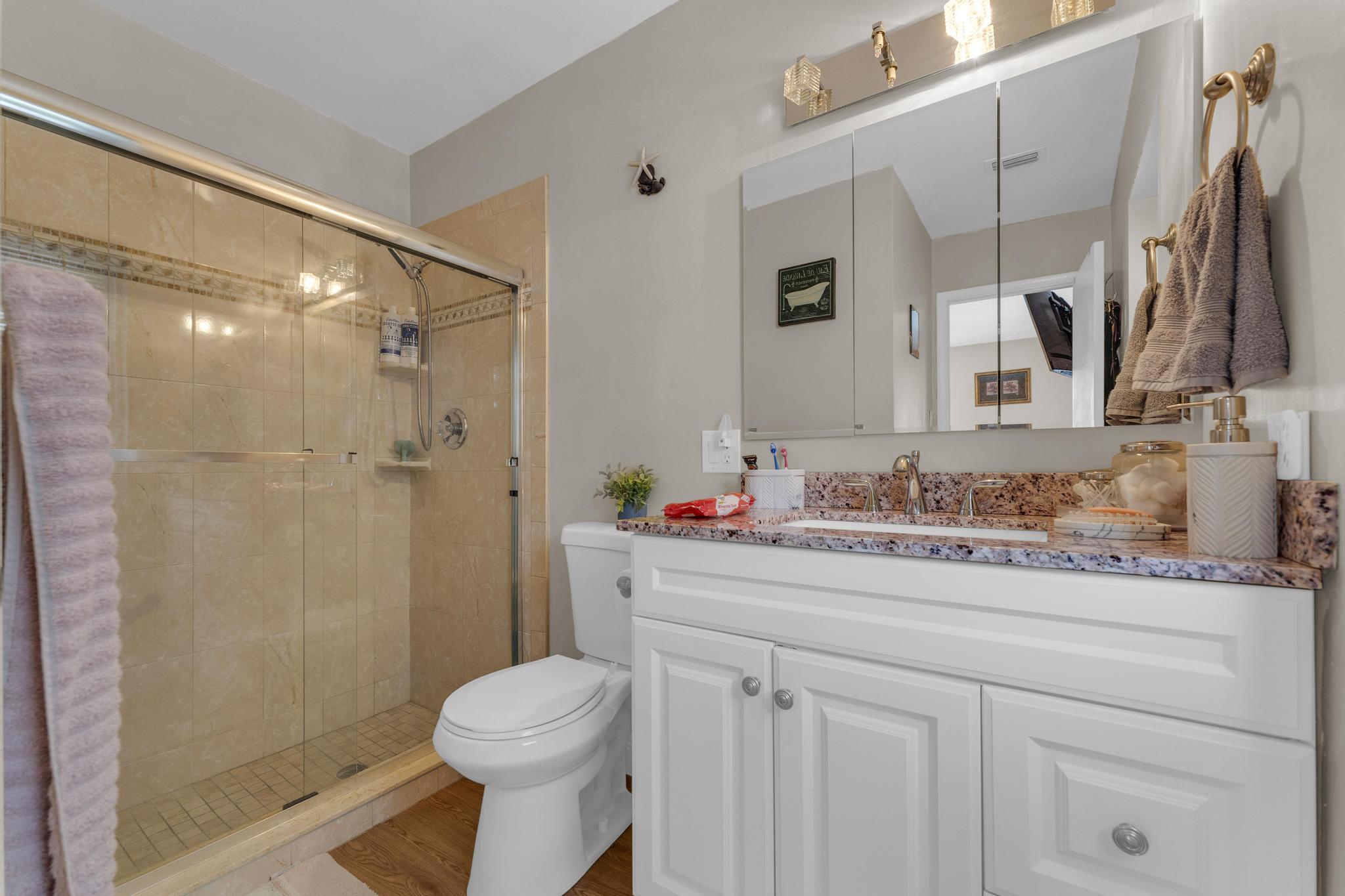 FLORAL PARK LANTANA - Residential