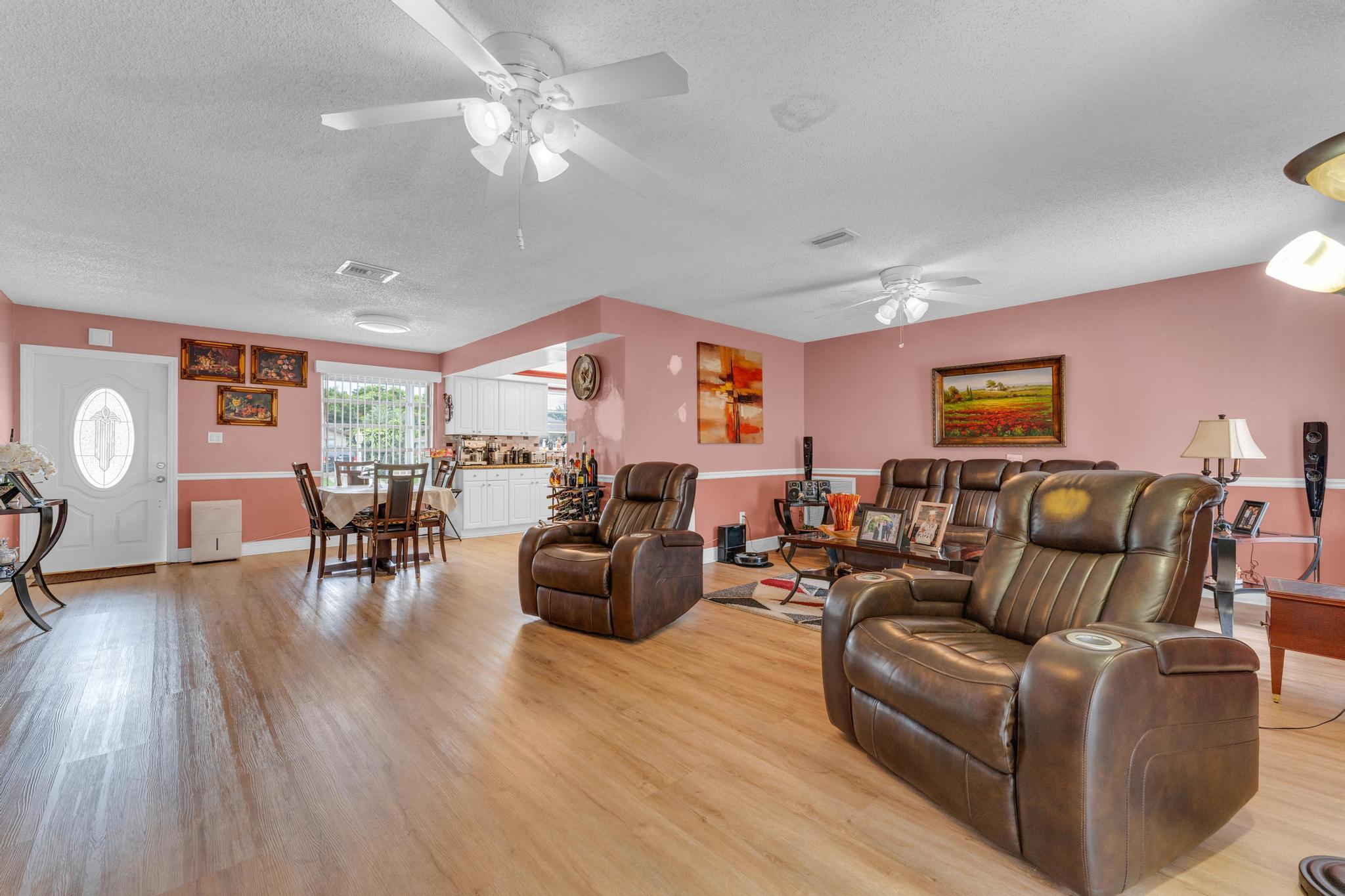 FLORAL PARK LANTANA - Residential