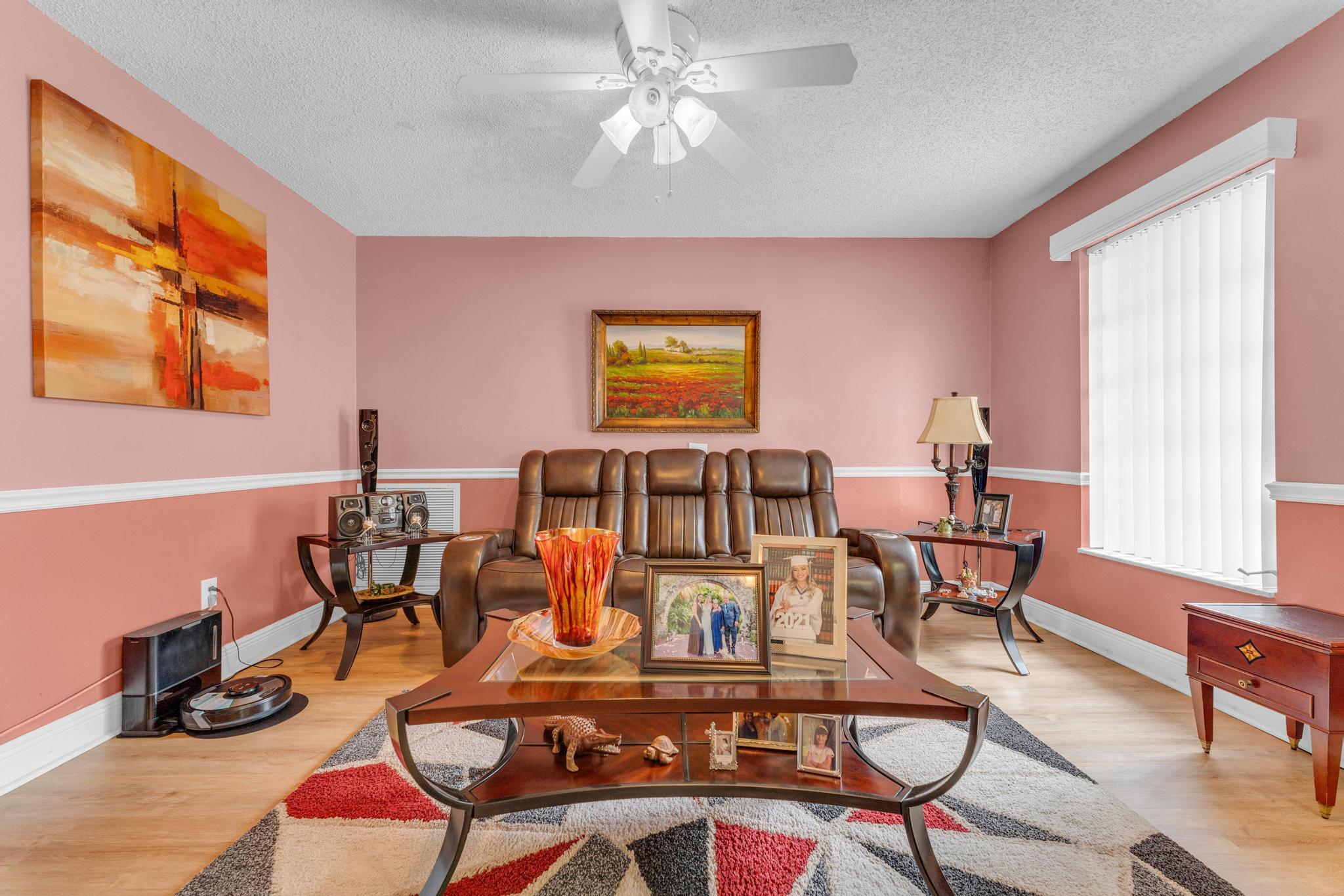FLORAL PARK LANTANA - Residential