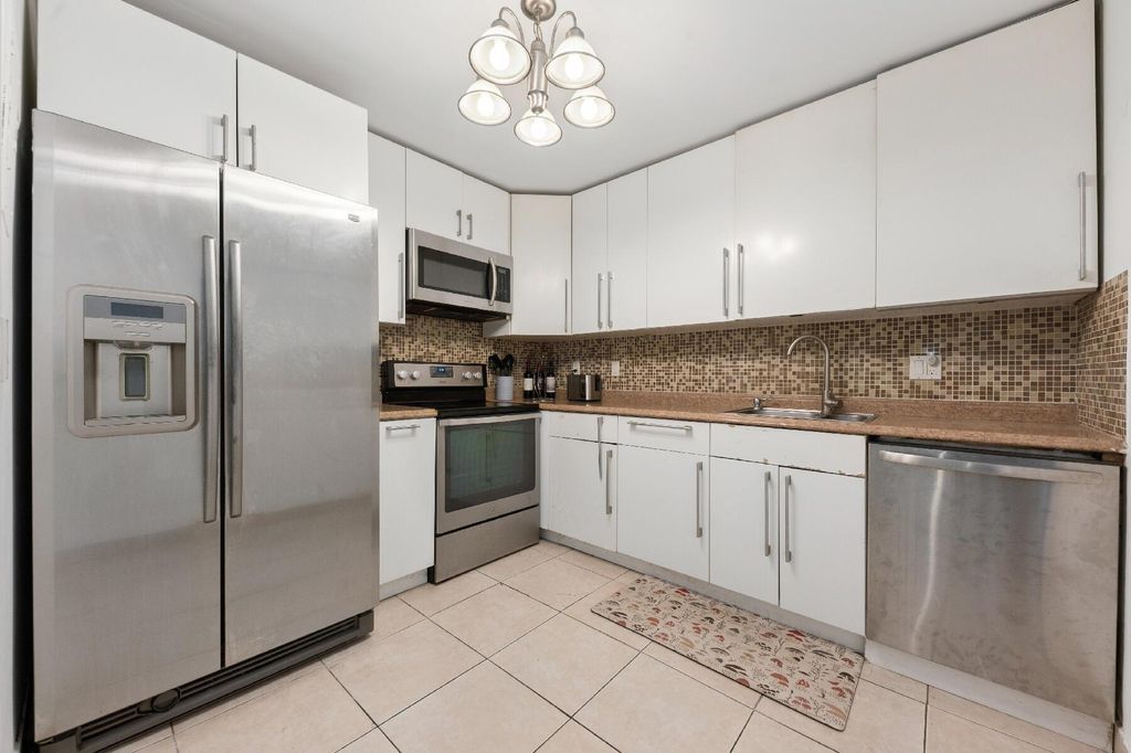 Photo of 622 NW 13th Street #11, Boca Raton, FL 33486 (MLS # R11101876)