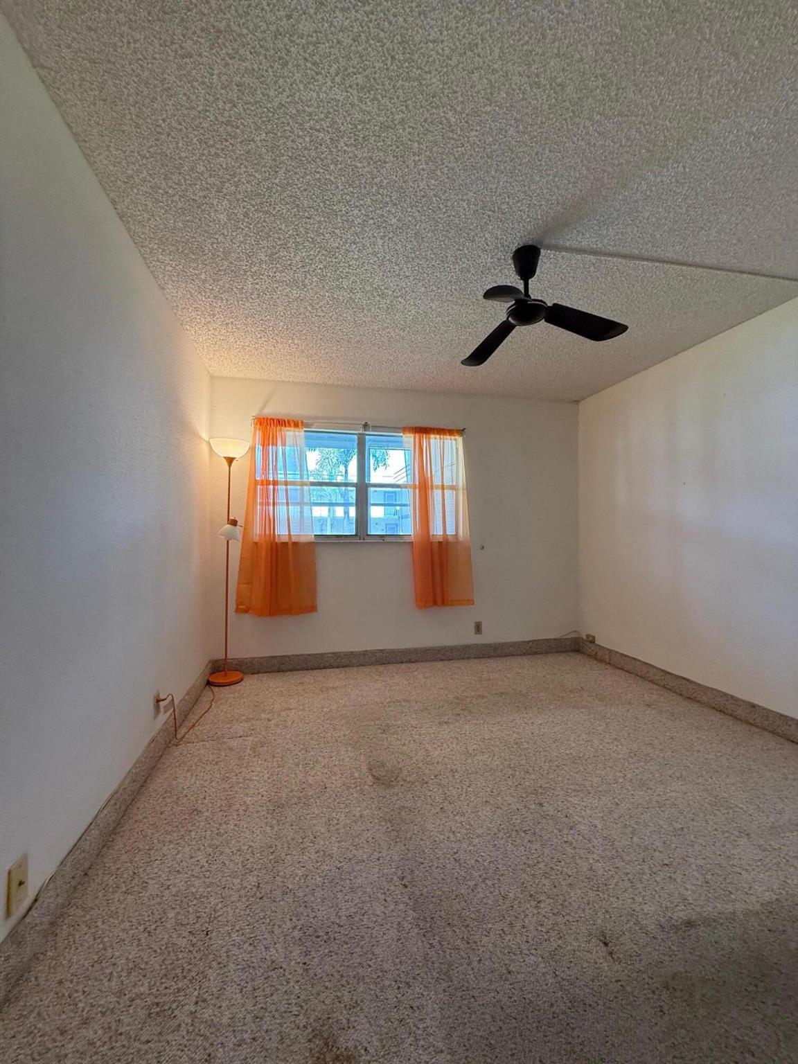 KINGS POINT - Residential