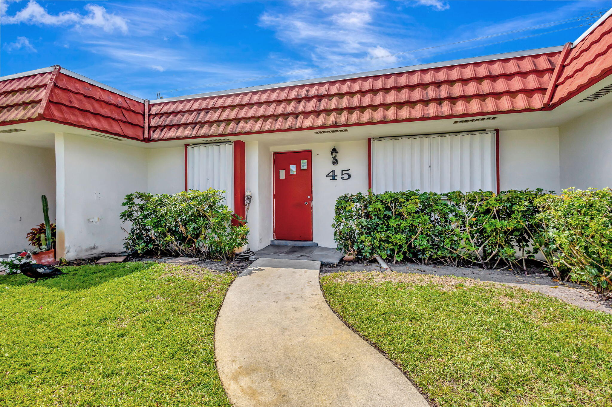 5800 Fernley Drive W 45