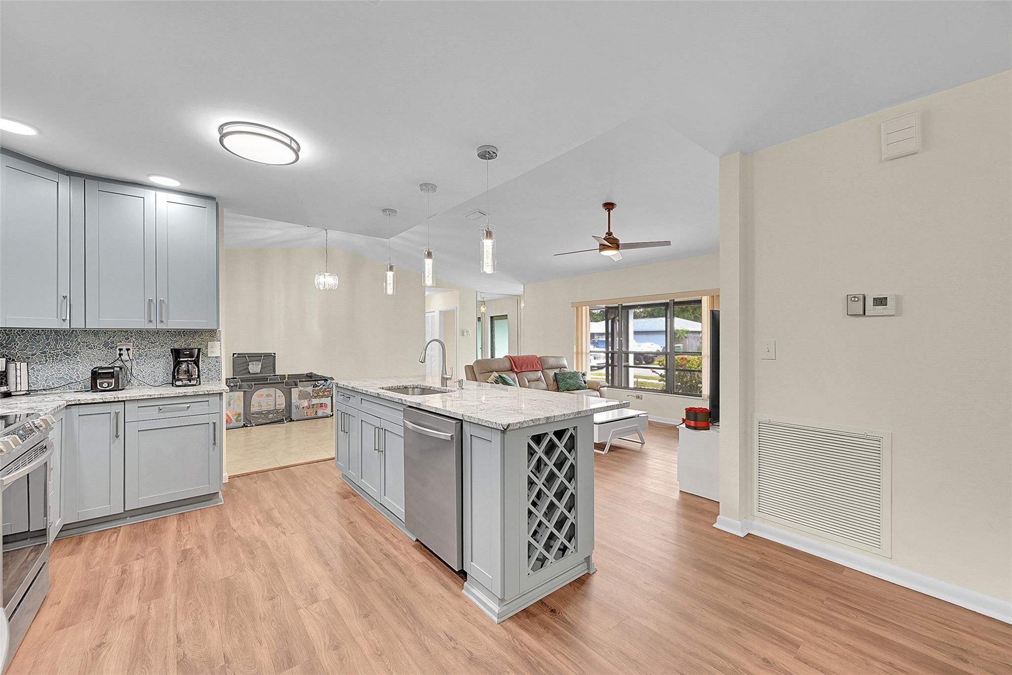 Colony West Estates 91-19 - Residential