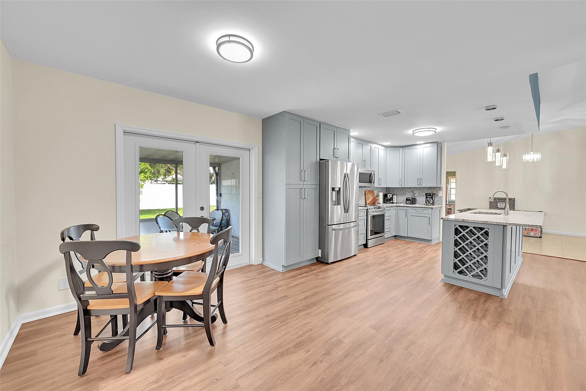 Colony West Estates 91-19 - Residential