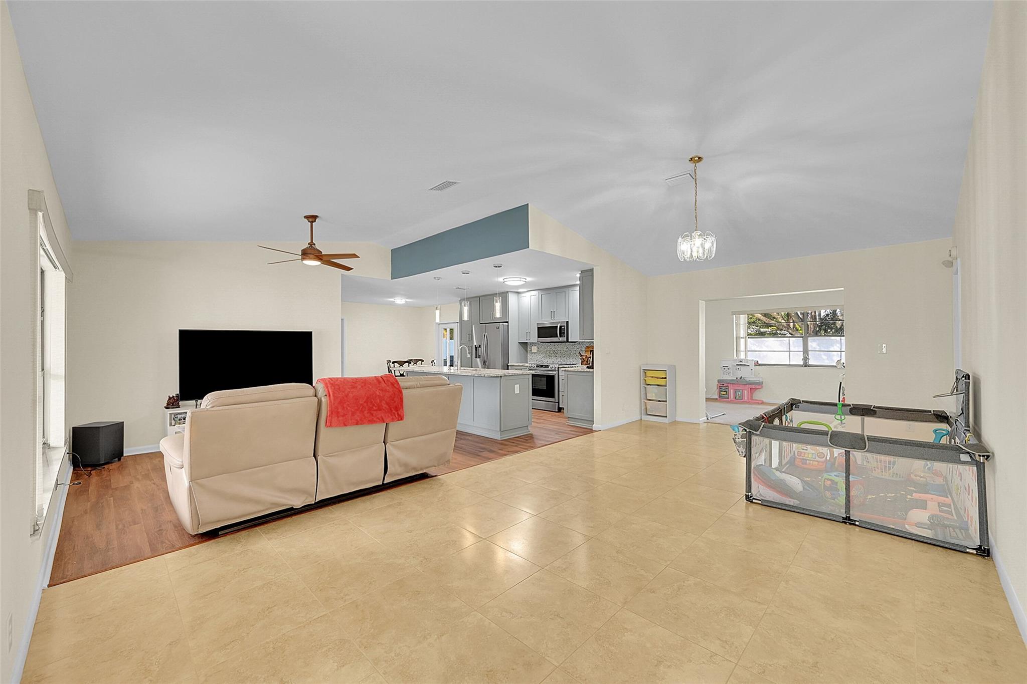 Colony West Estates 91-19 - Residential