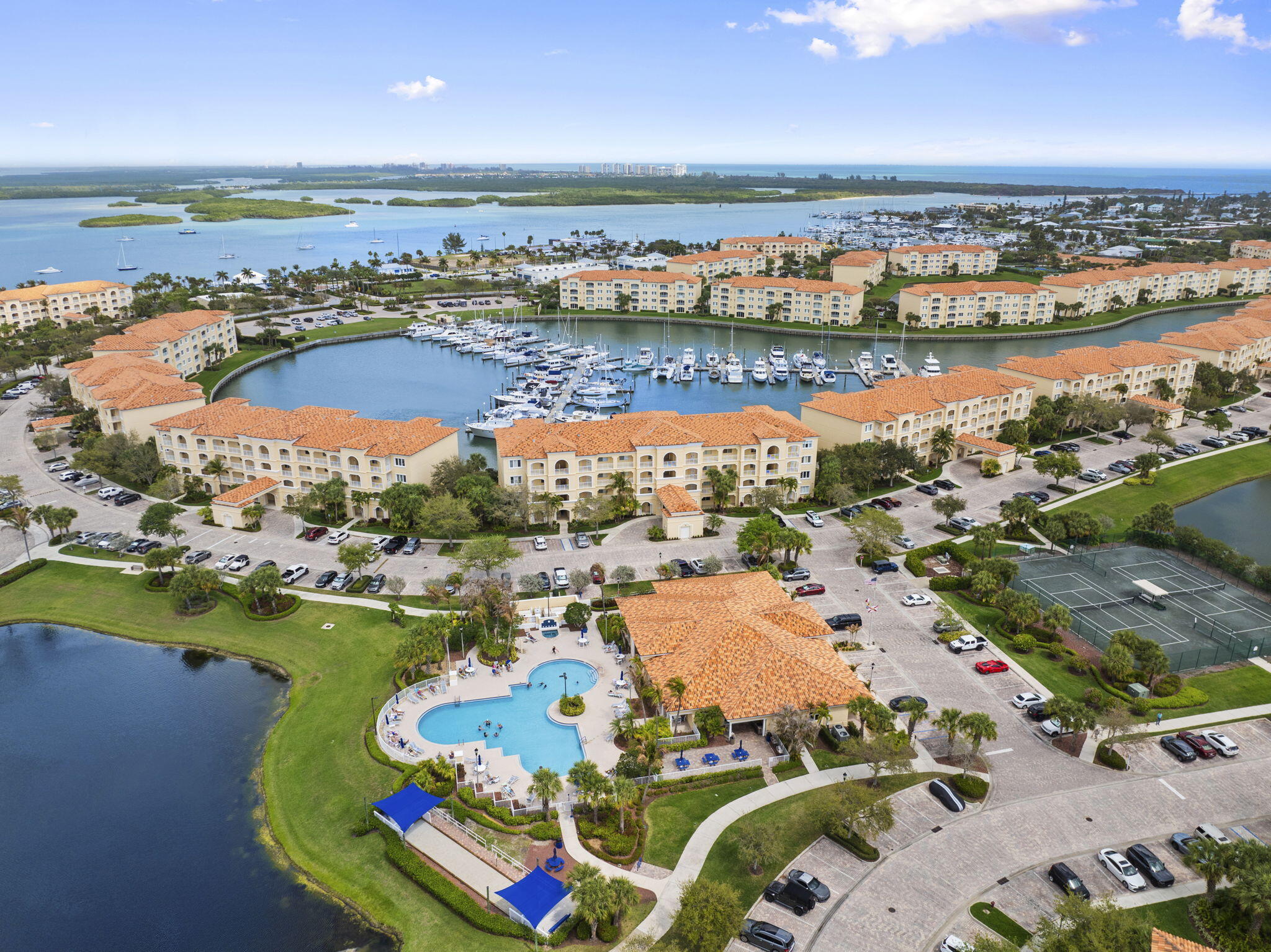 Harbour Isle West - Residential