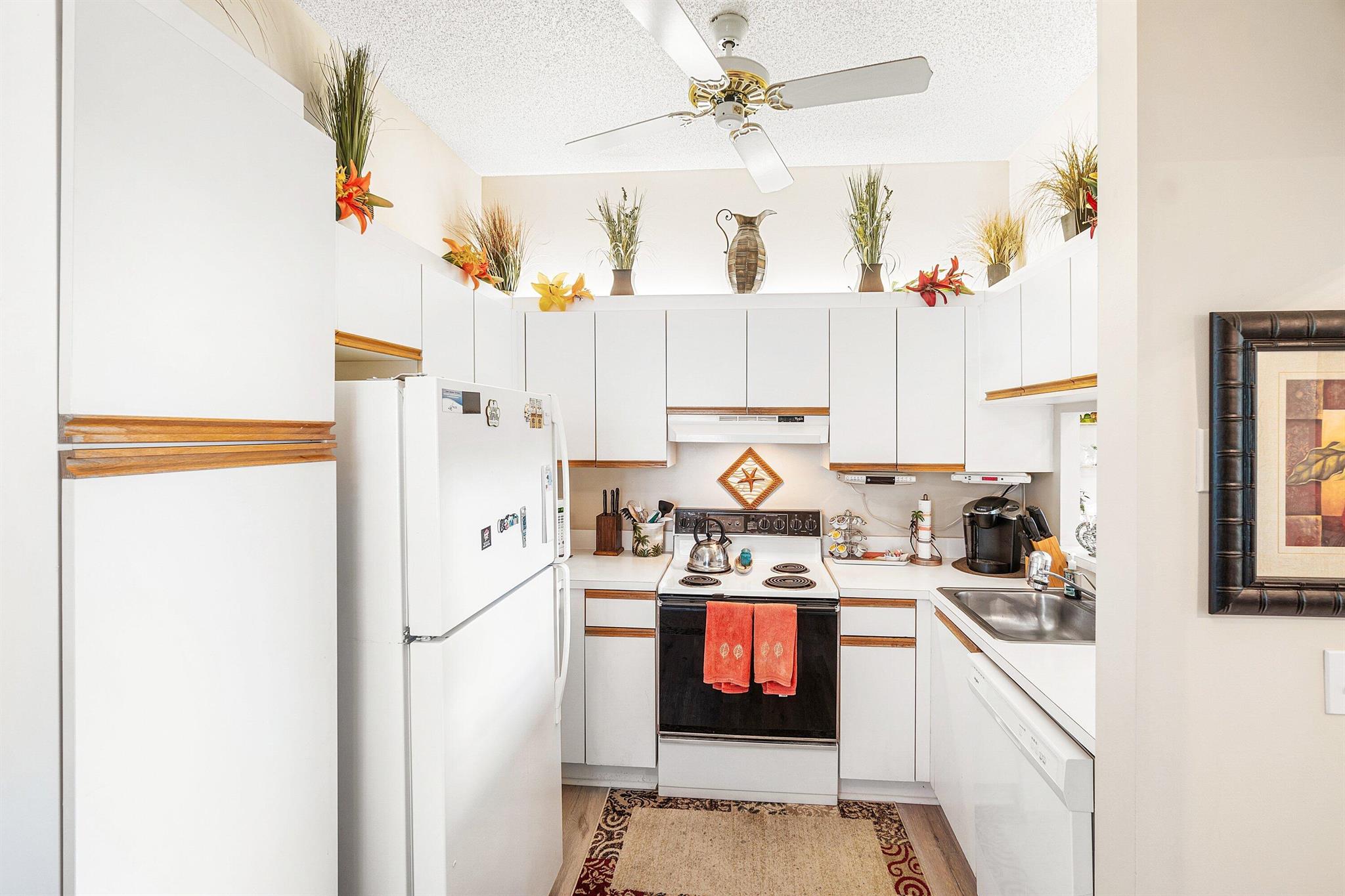 ALEXANDRA VILLAGE CONDO - Residential