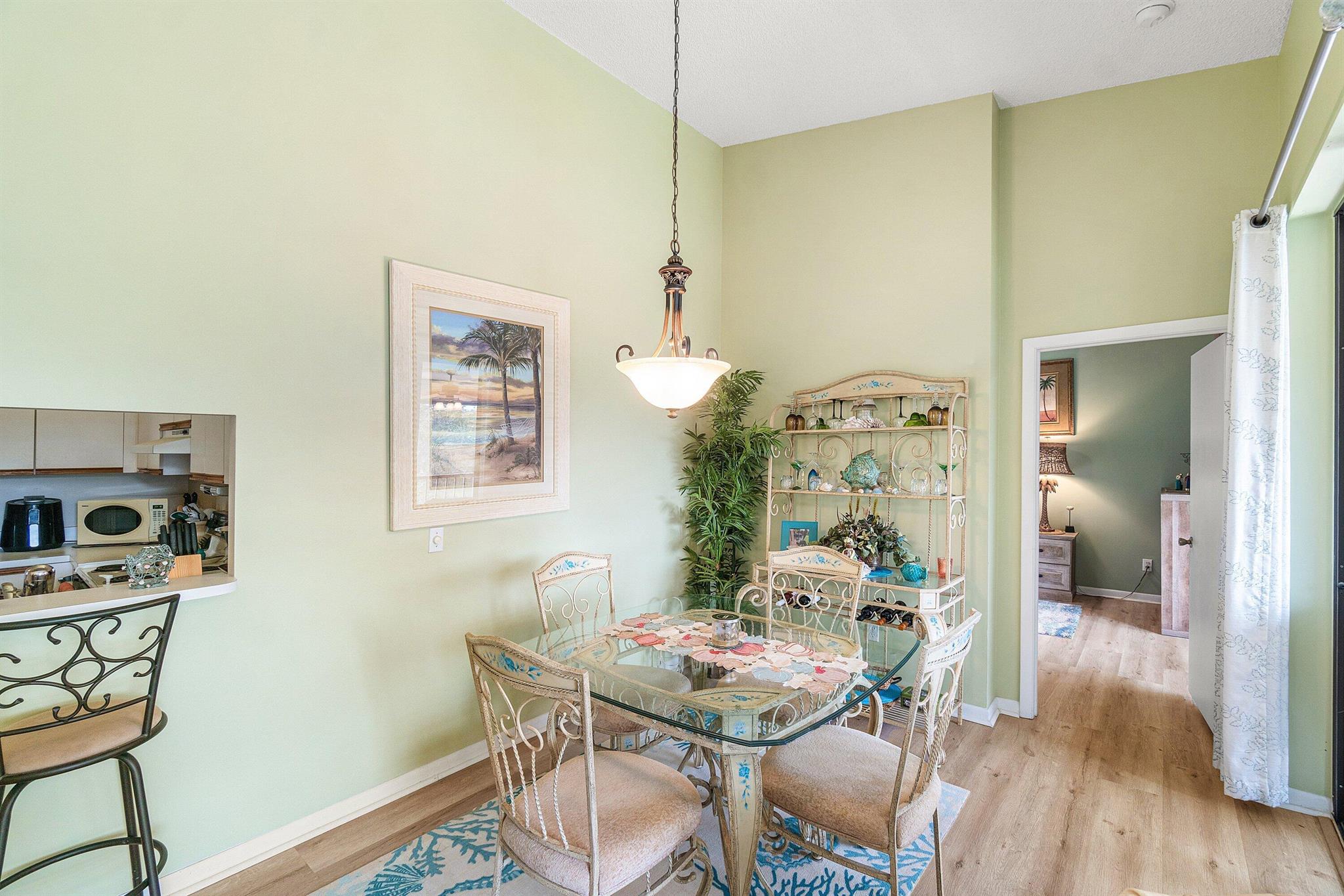 ALEXANDRA VILLAGE CONDO - Residential