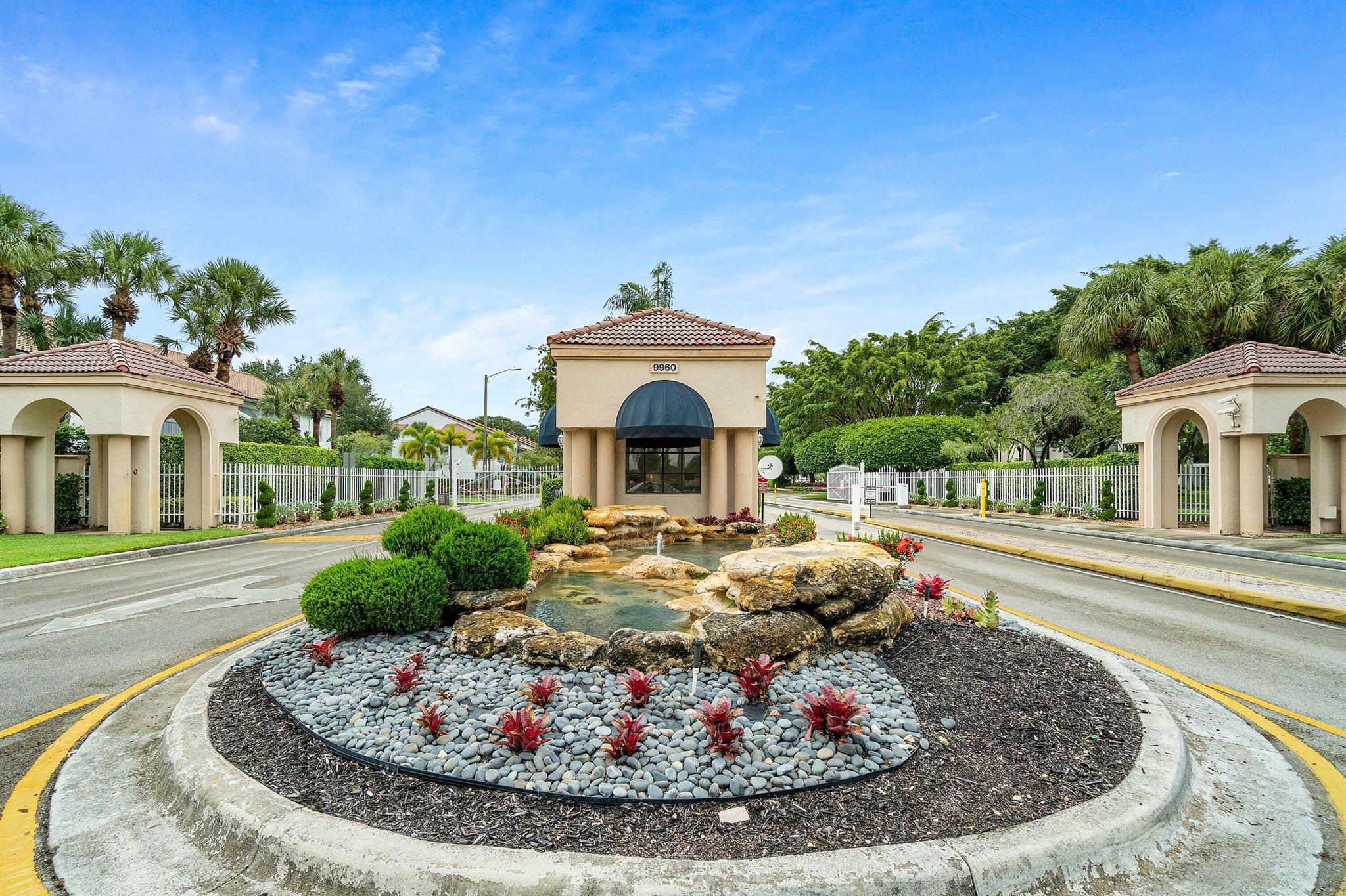 ALEXANDRA VILLAGE CONDO - Residential