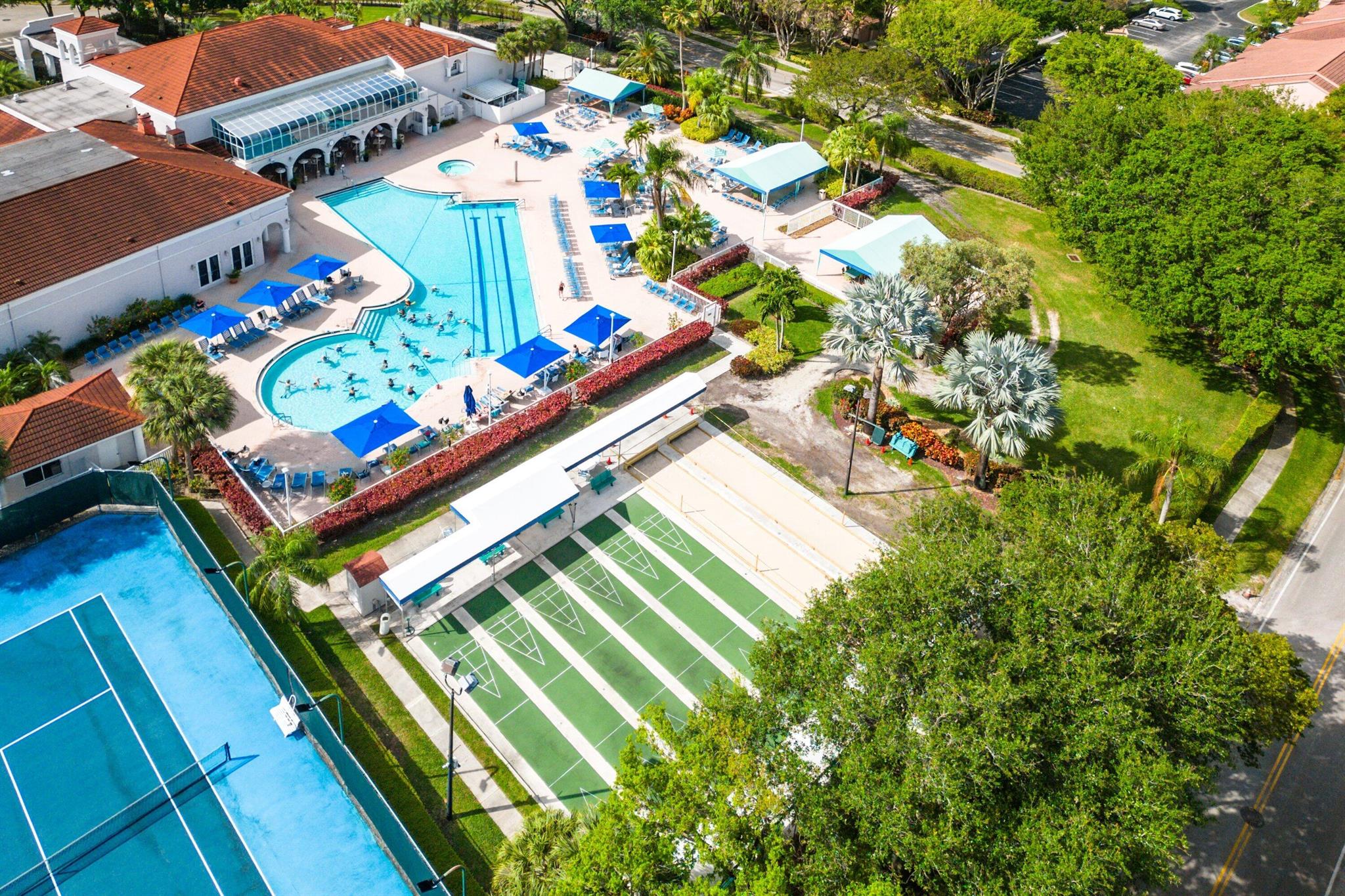 ALEXANDRA VILLAGE CONDO - Residential