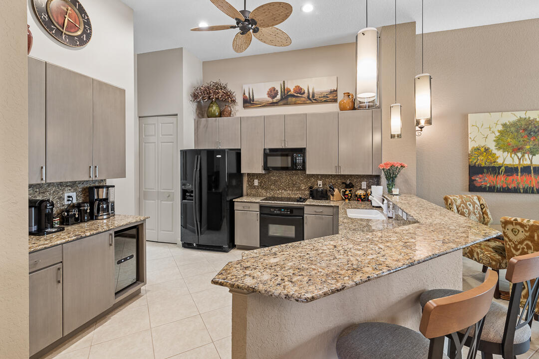 Harbour Island At Palm Cove - Residential