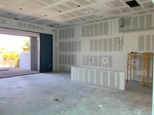 FRENCHMANS CREEK - Residential