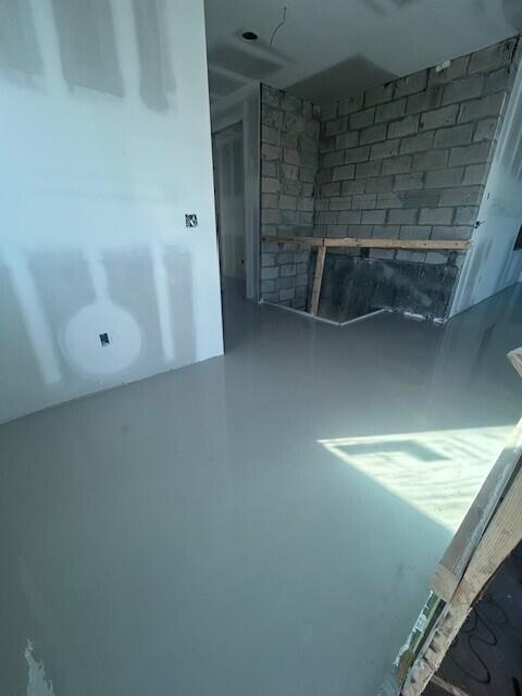 FRENCHMANS CREEK - Residential