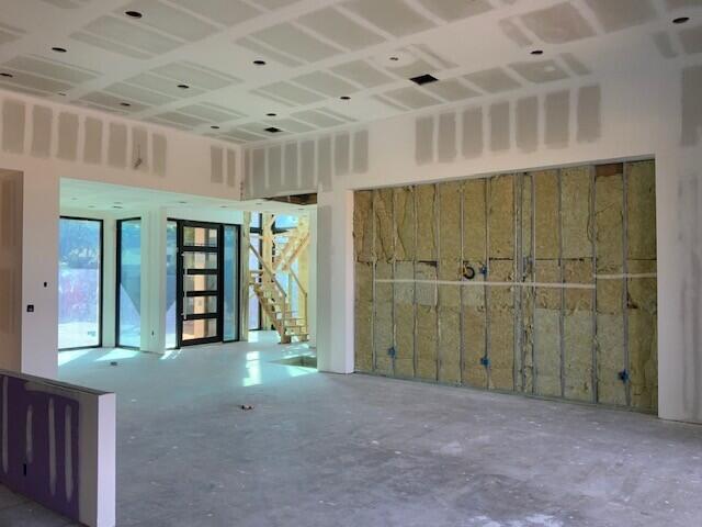 FRENCHMANS CREEK - Residential