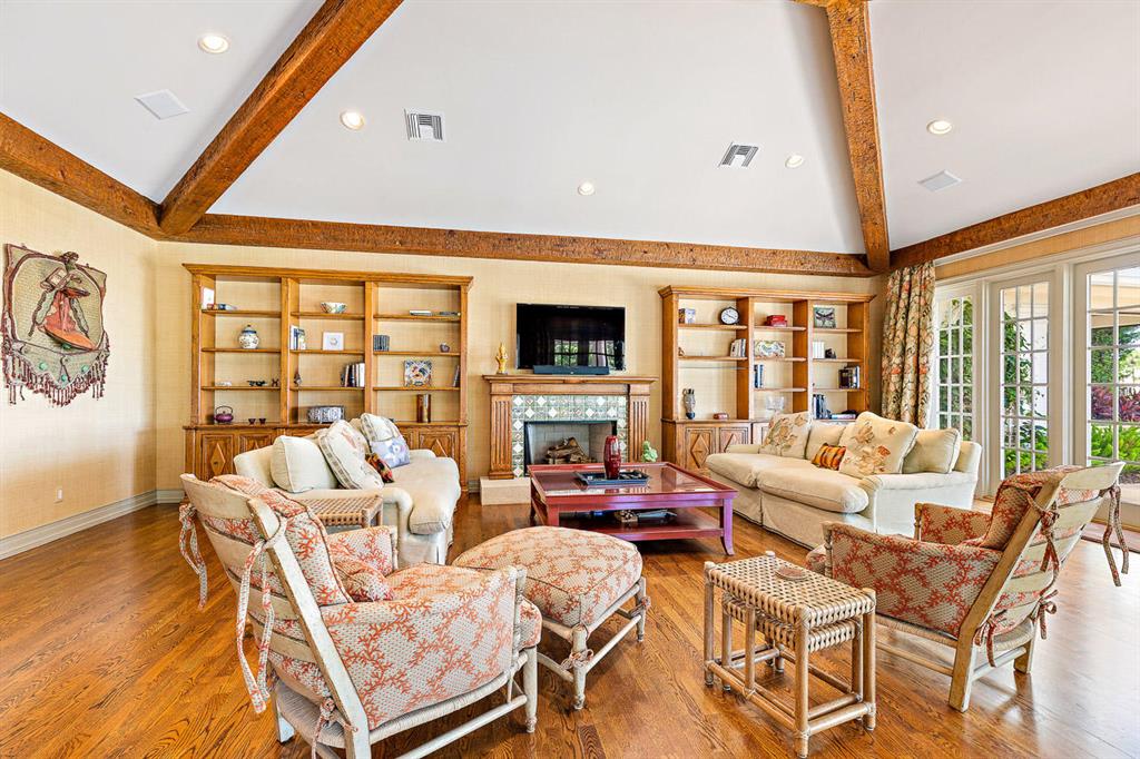 Admirals Cove - Residential